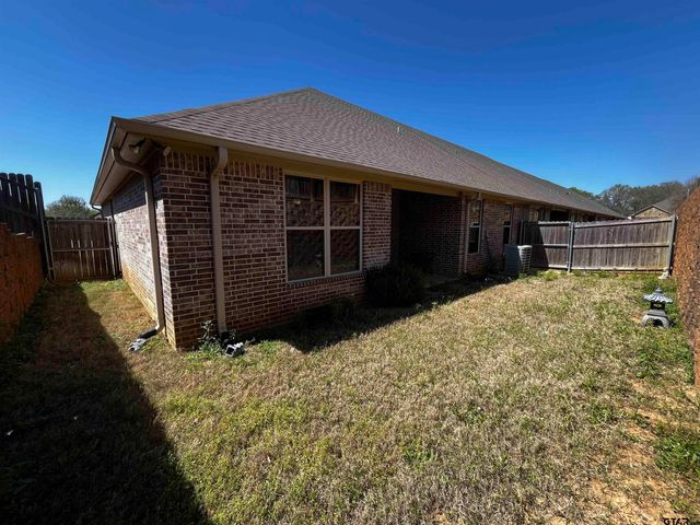 136 Letha Court, Tyler, TX 75702