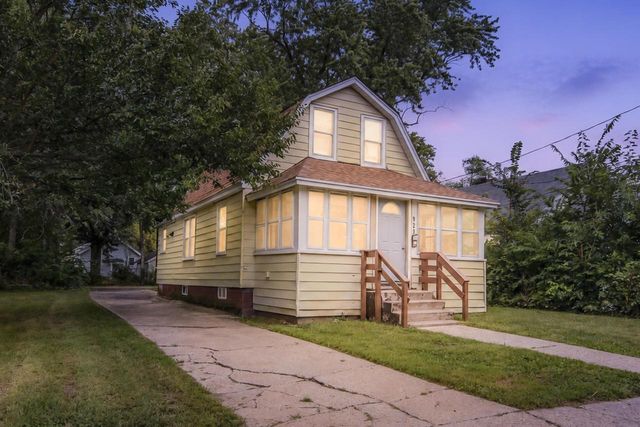 923 Randall STREET, Beloit, WI 53511
