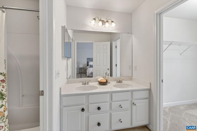 532 SUMMERFORD LN, Crozet, VA 22932