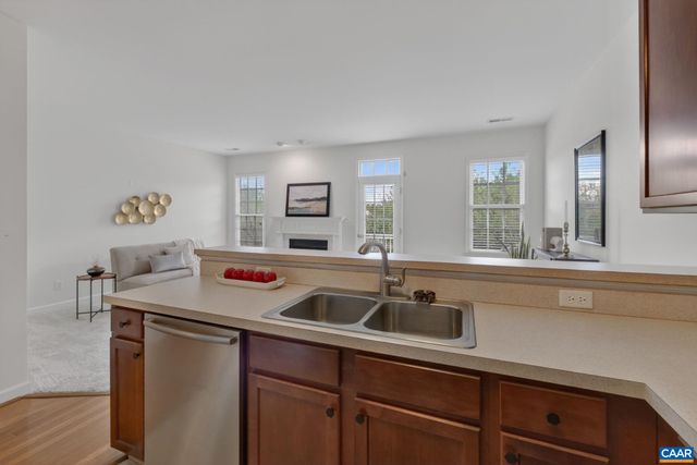 532 SUMMERFORD LN, Crozet, VA 22932