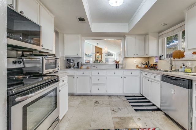 12605 Hornbeam Drive, Dallas, TX 75243