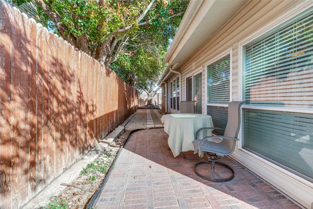 12605 Hornbeam Drive, Dallas, TX 75243