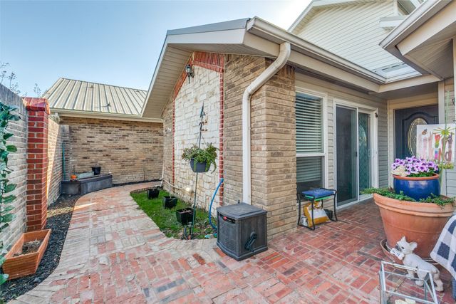 12605 Hornbeam Drive, Dallas, TX 75243