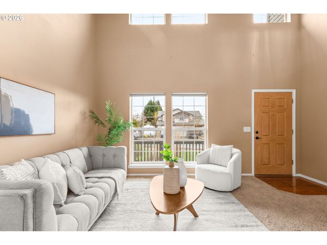 19221 WINDMILL Dr, Oregon City, OR 97045