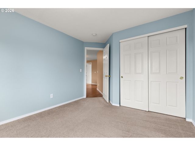 19221 WINDMILL Dr, Oregon City, OR 97045