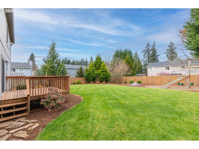 19221 WINDMILL Dr, Oregon City, OR 97045