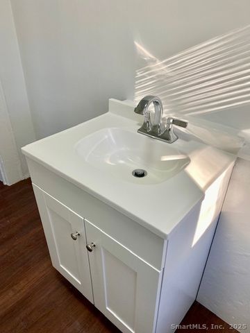 2 Visconti Street, Norwalk, CT 06851