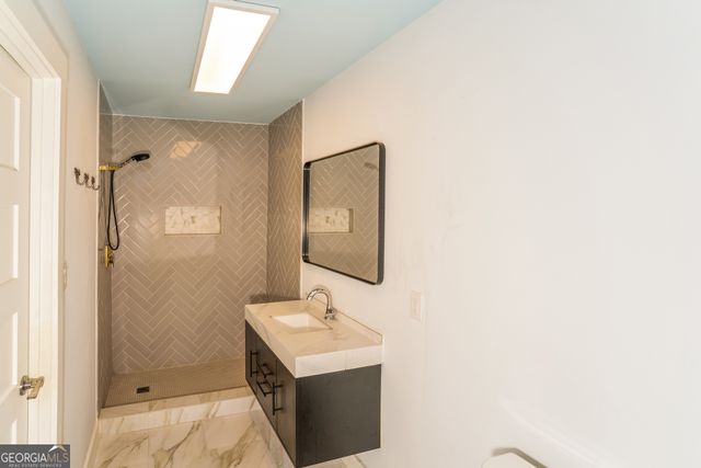 5213 Dillon Avenue, Savannah, GA 31405