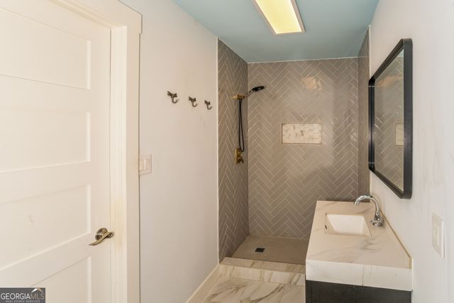 5213 Dillon Avenue, Savannah, GA 31405