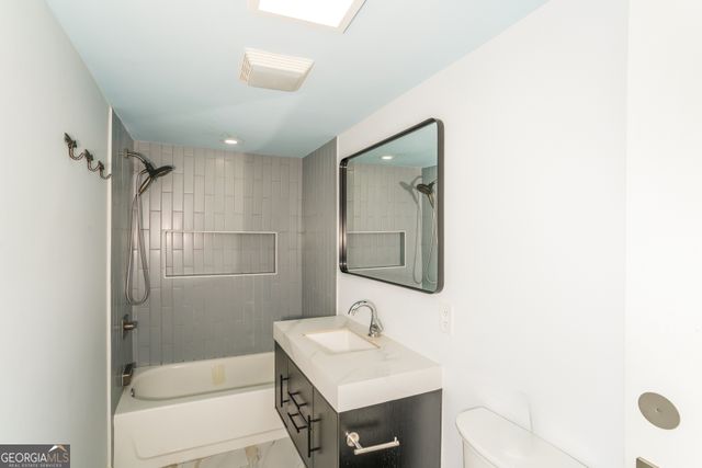 5213 Dillon Avenue, Savannah, GA 31405