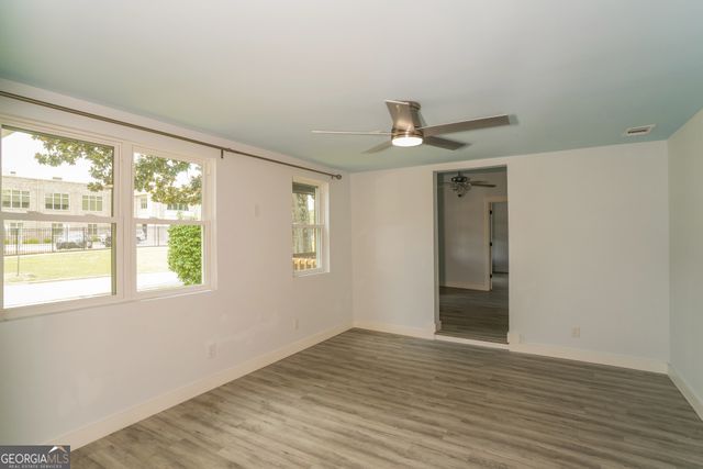 5213 Dillon Avenue, Savannah, GA 31405