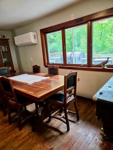 7140 N Amy School Road, Howard City, MI 49329