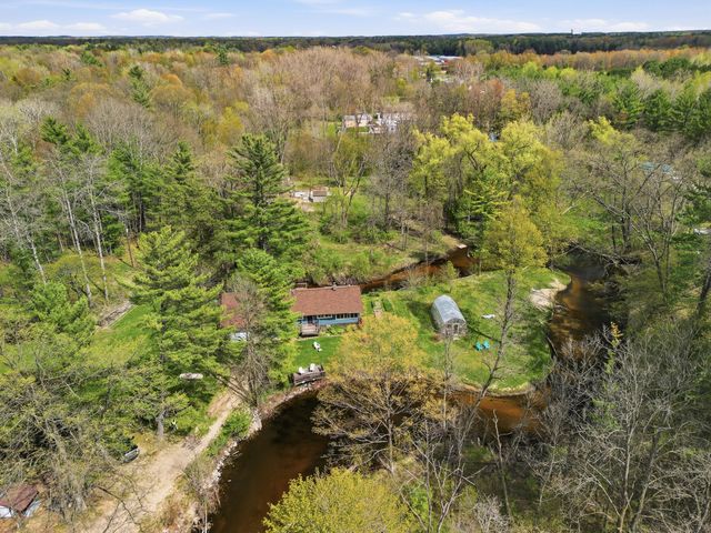 7140 N Amy School Road, Howard City, MI 49329