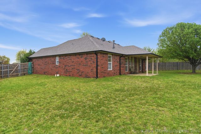 9820 E 97th Place North, Owasso, OK 74055