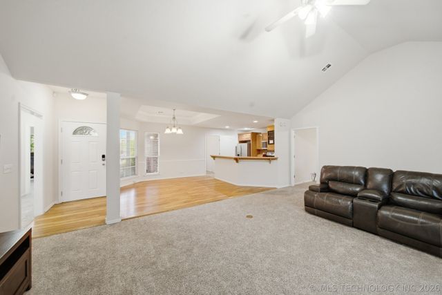 9820 E 97th Place North, Owasso, OK 74055