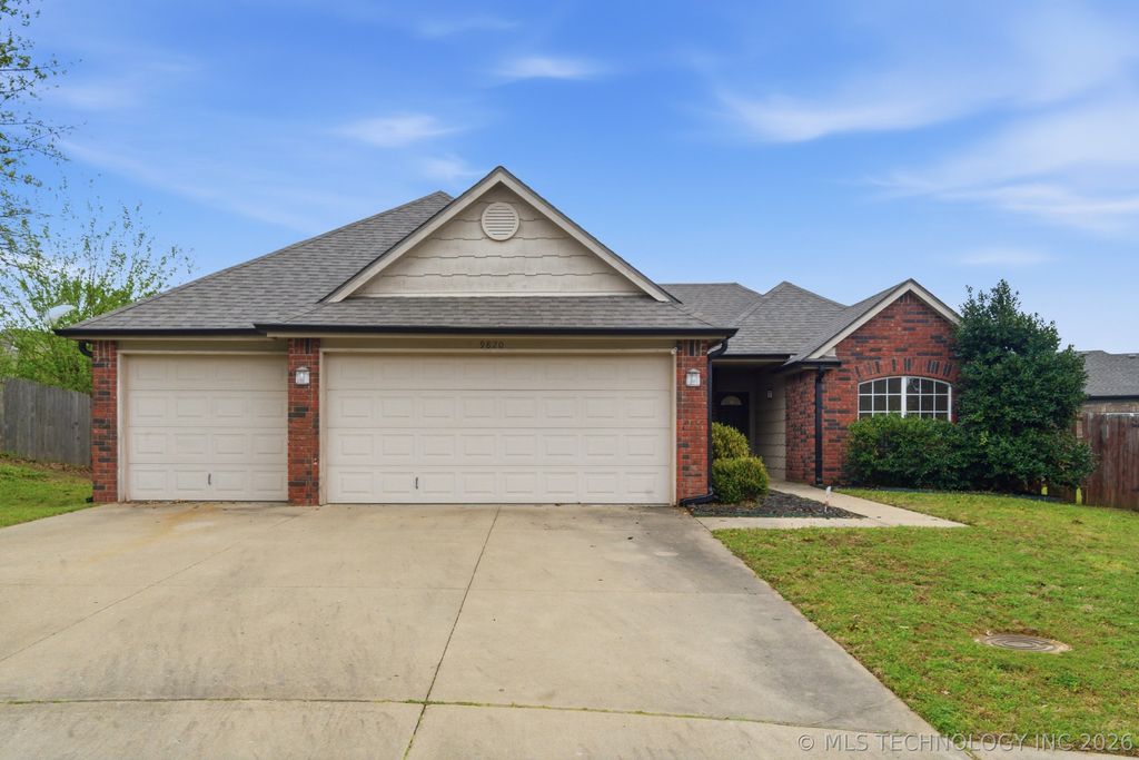 9820 E 97th Place North, Owasso, OK 74055
