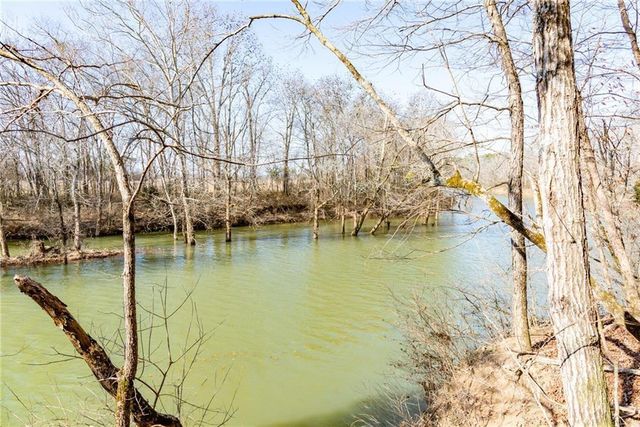 2408 Chatsworth Highway 225 NE, Calhoun, GA 30701