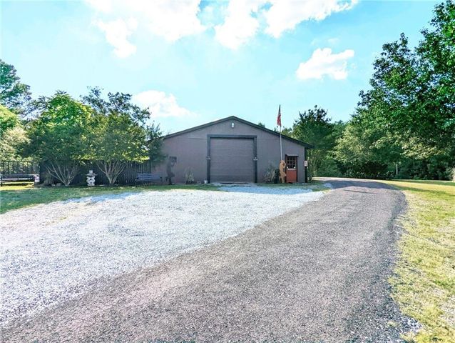 2408 Chatsworth Highway 225 NE, Calhoun, GA 30701