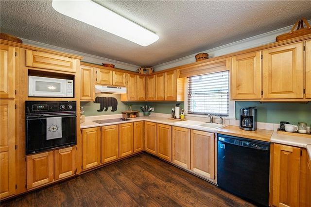 2408 Chatsworth Highway 225 NE, Calhoun, GA 30701