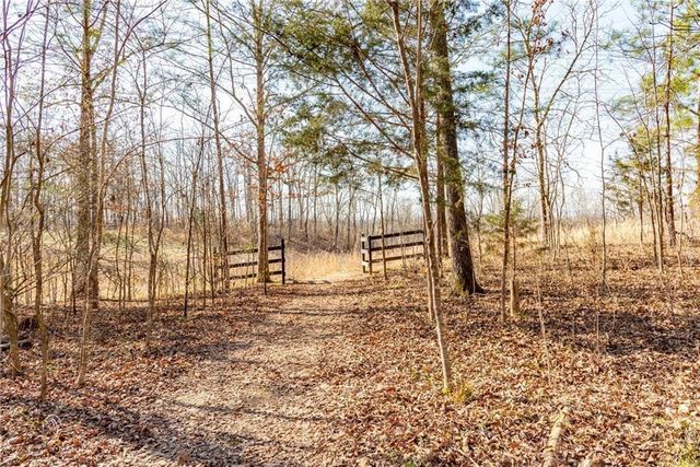2408 Chatsworth Highway 225 NE, Calhoun, GA 30701