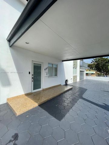 901 NW 22nd Pl, Miami, FL 33125