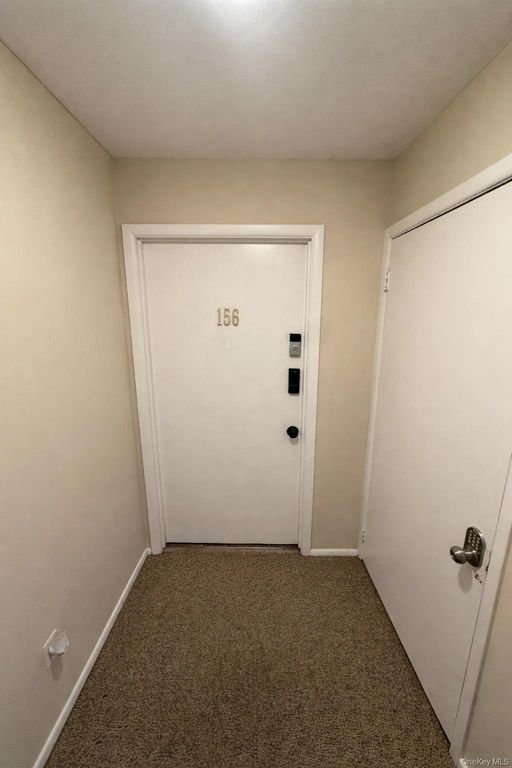 156 Parkside Drive 156, Suffern, NY 10901 — photo 3