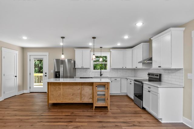 226 Hillcrest Dr, Ashland City, TN 37015