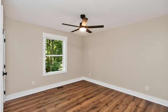 226 Hillcrest Dr, Ashland City, TN 37015