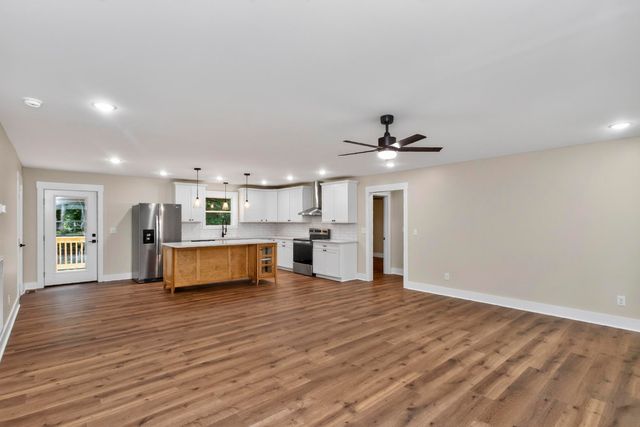 226 Hillcrest Dr, Ashland City, TN 37015