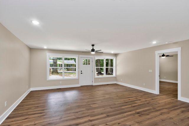 226 Hillcrest Dr, Ashland City, TN 37015