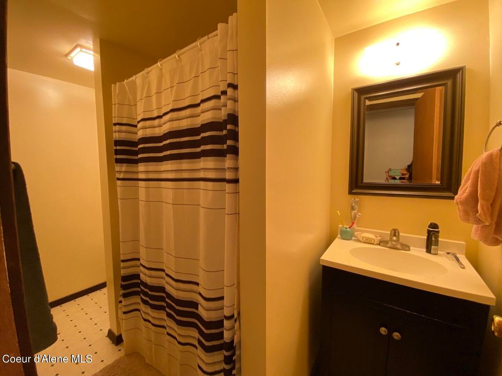 250 E Bottle Bay Rd, Sagle, ID 83860 photo 24