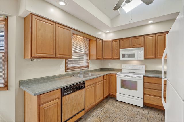 3001 Rutgers Place, Rockford, IL 61109