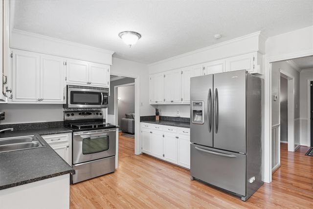 329 Peach Valley Drive, Spartanburg, SC 29303