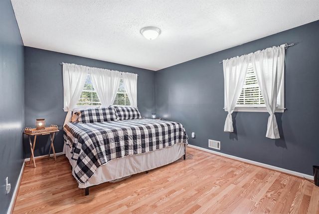 329 Peach Valley Drive, Spartanburg, SC 29303