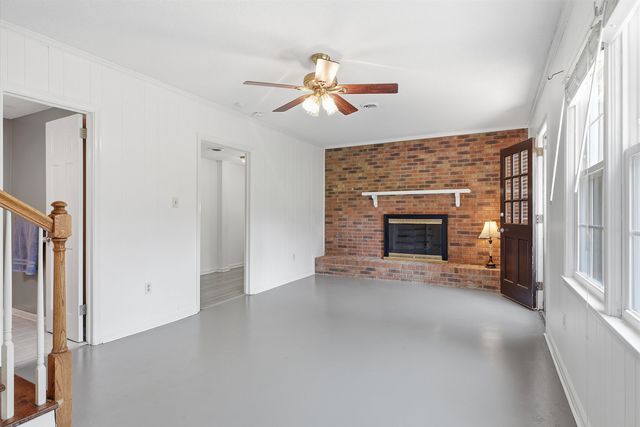 329 Peach Valley Drive, Spartanburg, SC 29303