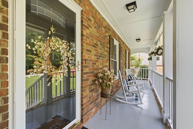 329 Peach Valley Drive, Spartanburg, SC 29303
