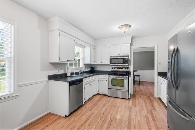 329 Peach Valley Drive, Spartanburg, SC 29303
