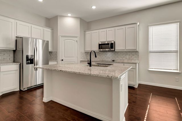 1520 Sidewinder Trail, Weatherford, TX 76087