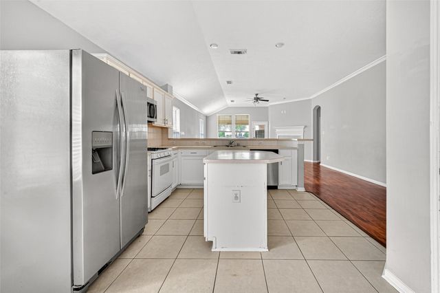 5615 Brookhollow Oaks Trail, Houston, TX 77084