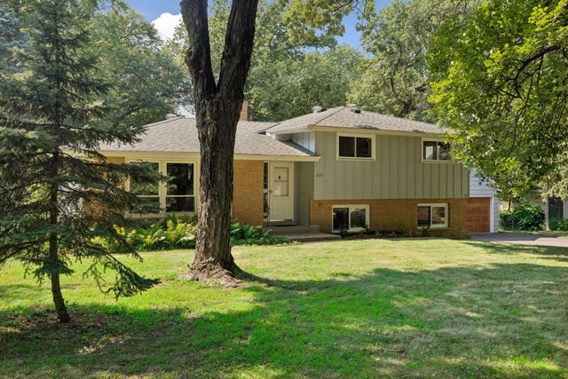 3535 Rustic Place, Shoreview, MN 55126