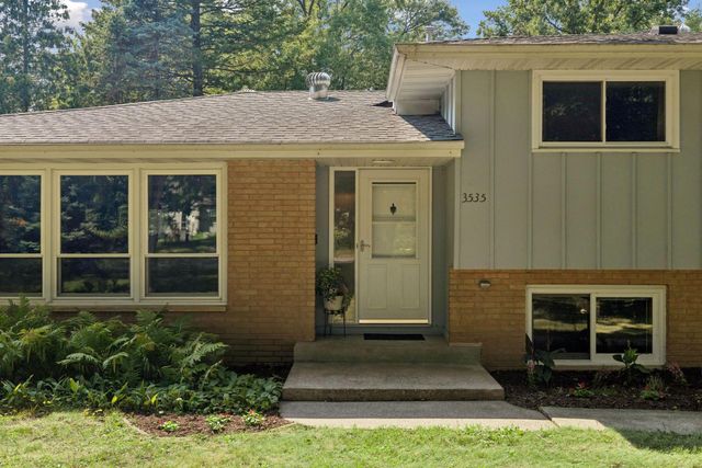 3535 Rustic Place, Shoreview, MN 55126