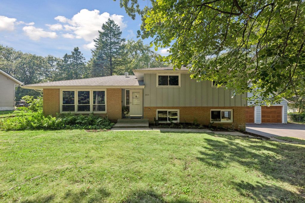 3535 Rustic Place, Shoreview, MN 55126
