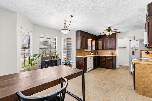 1706 Lynx CIR, Harker Heights, TX 76548