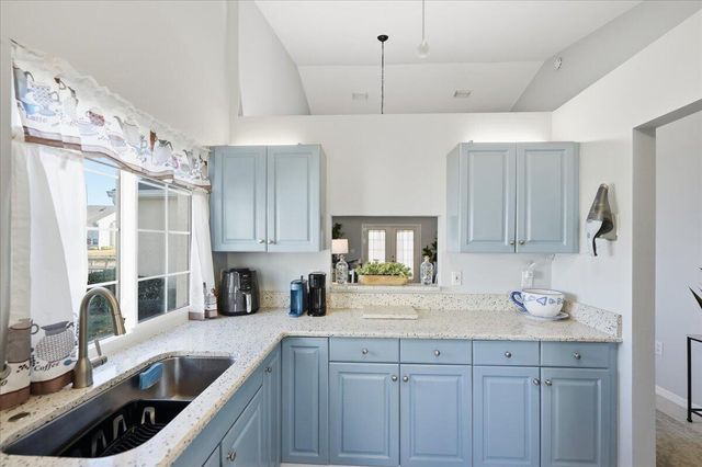 1827 Aynsley Way 5, Vero Beach, FL 32966