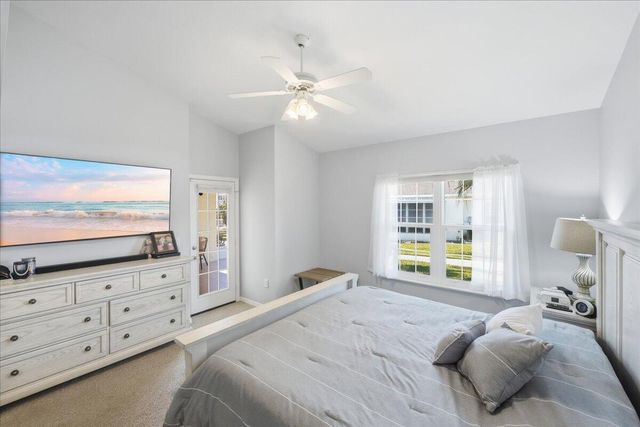 1827 Aynsley Way 5, Vero Beach, FL 32966