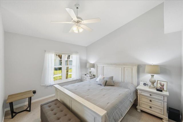 1827 Aynsley Way 5, Vero Beach, FL 32966