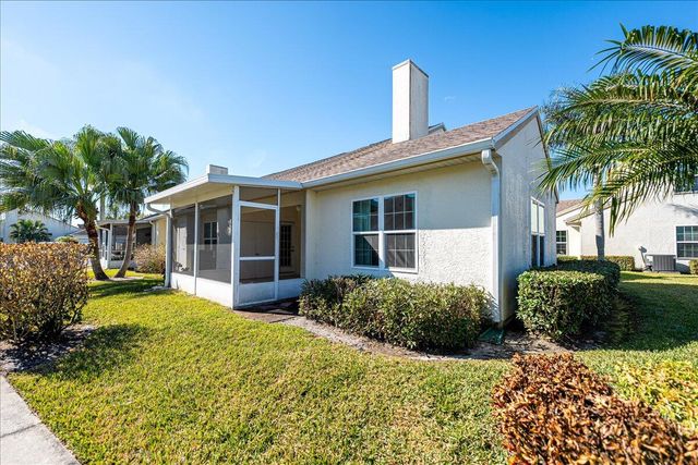 1827 Aynsley Way 5, Vero Beach, FL 32966