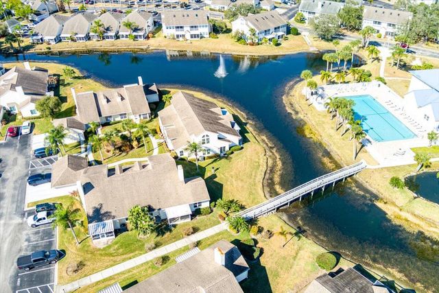 1827 Aynsley Way 5, Vero Beach, FL 32966