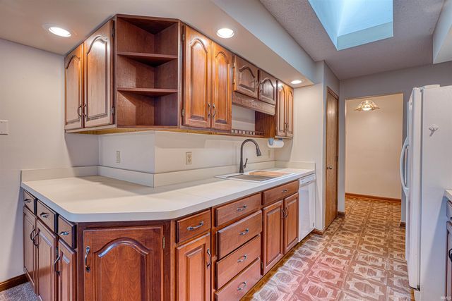 3802 Maxwell Court, Evansville, IN 47715