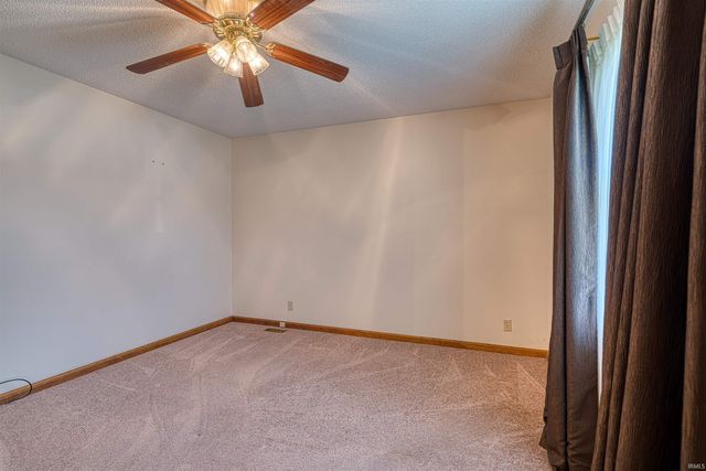 3802 Maxwell Court, Evansville, IN 47715